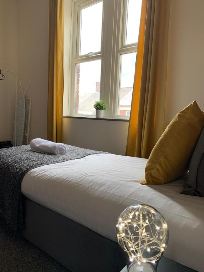Balfour3-3 Bdrm 5 Beds Contractor Digs Spacious Гейтсхед Екстериор снимка